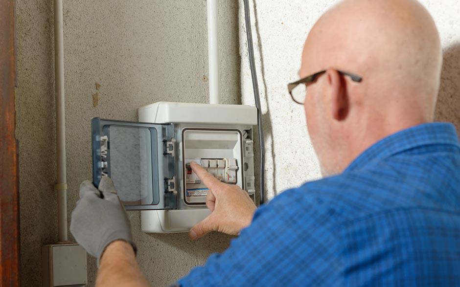 tarif électricien bâtiment Serris